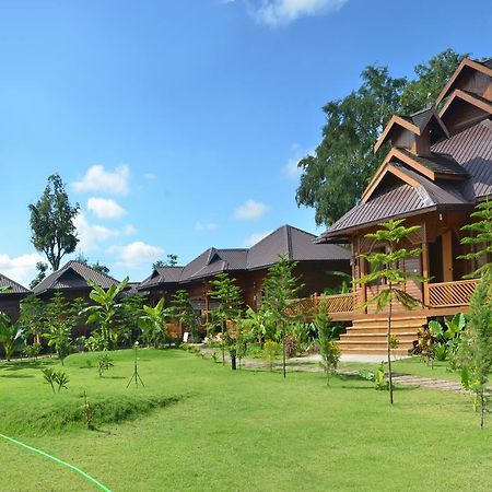 Blue Vanda Lodge Няунг Шве Екстериор снимка