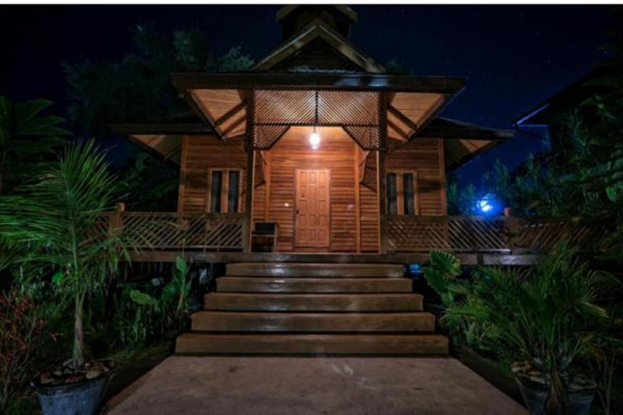 Blue Vanda Lodge Няунг Шве Екстериор снимка